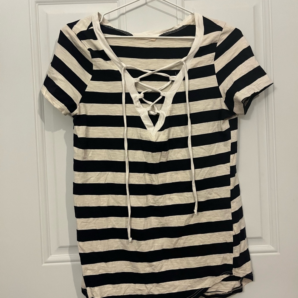 Promesa Women’s Medium Navy & White Striped Lace-Up Short Sleeve Tee